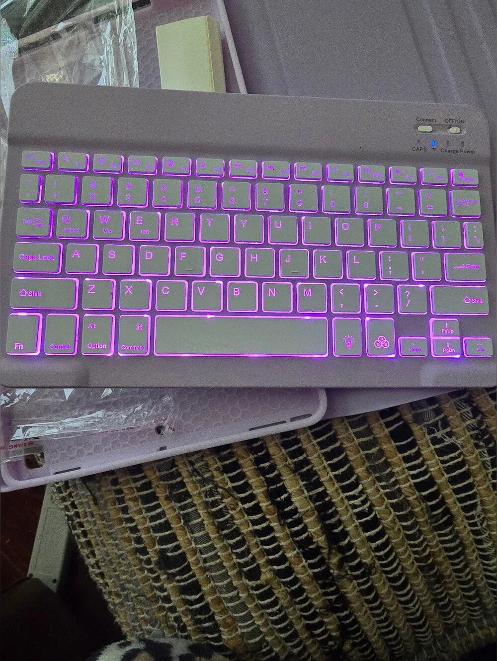Slim Wireless Bluetooth Keyboard in Light Lavender For Ipad And Android